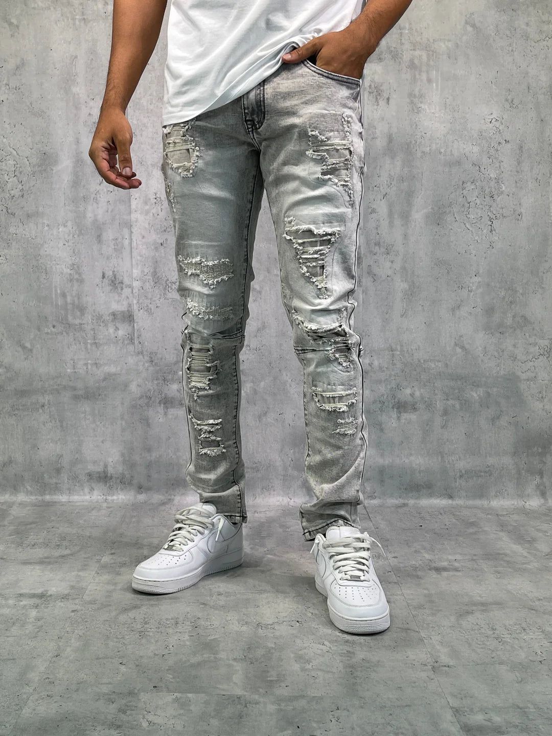 That Guy Ripped & Tapered Denim Jeans