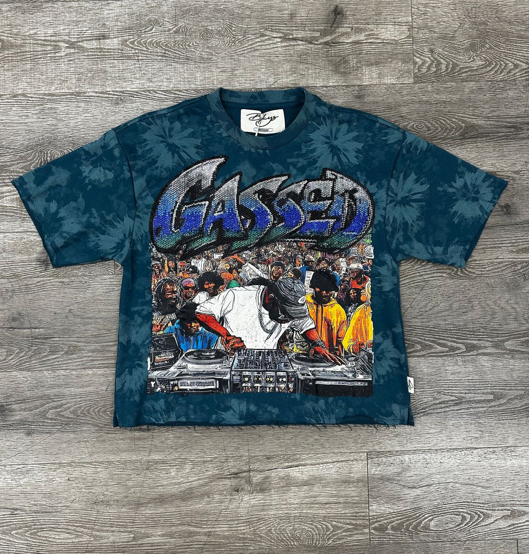 Gassed Graphic Cropped Tee