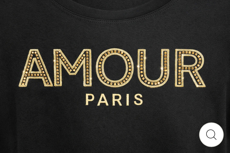 Amour Graphic Tee