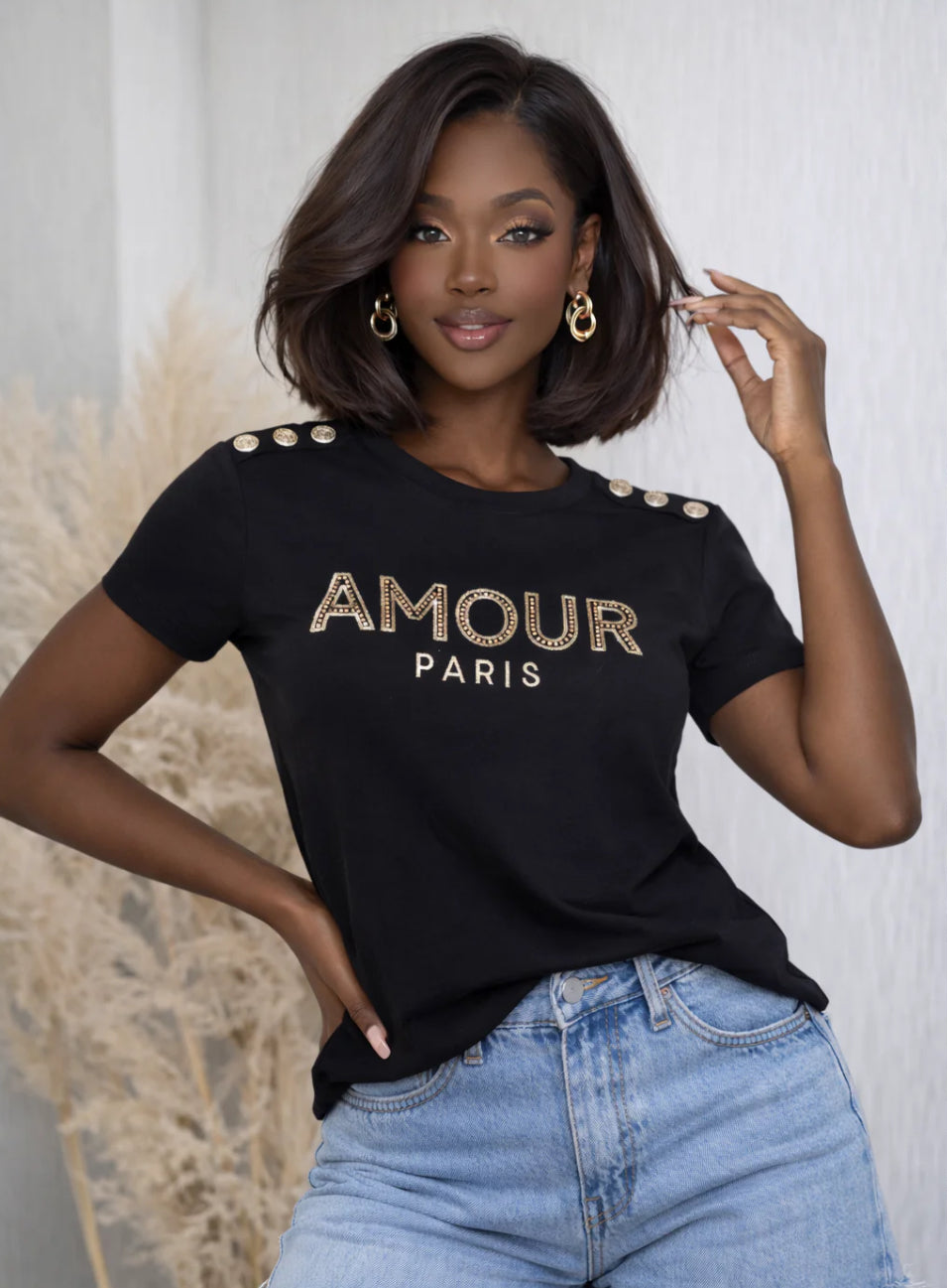 Amour Graphic Tee